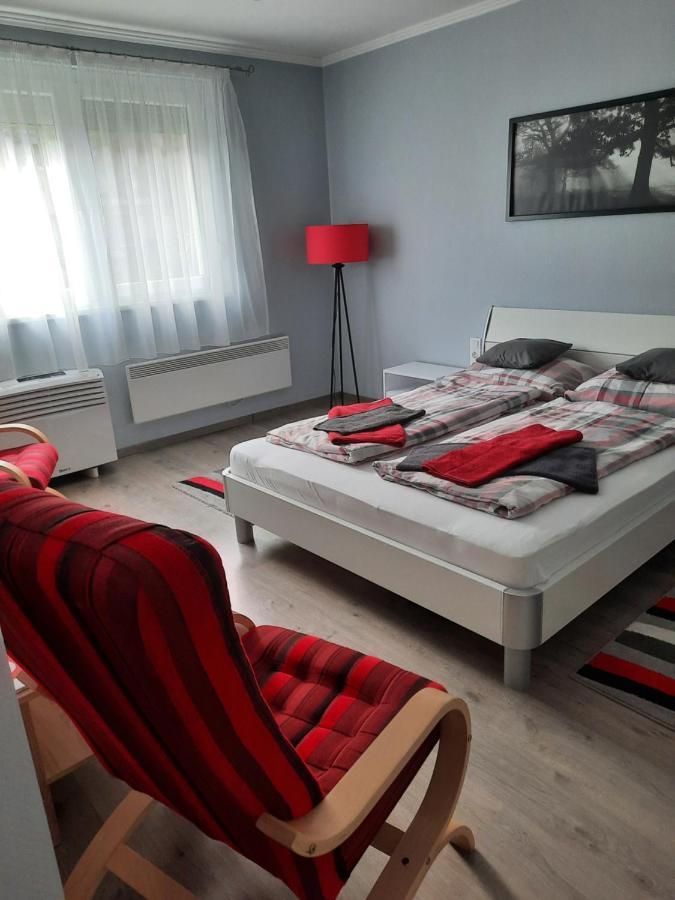Kodaly Apartman Έγκερ Εξωτερικό φωτογραφία